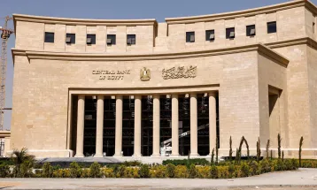 البنك المركزى يثبت أسعار الفائدة على الإيداع والإقراض