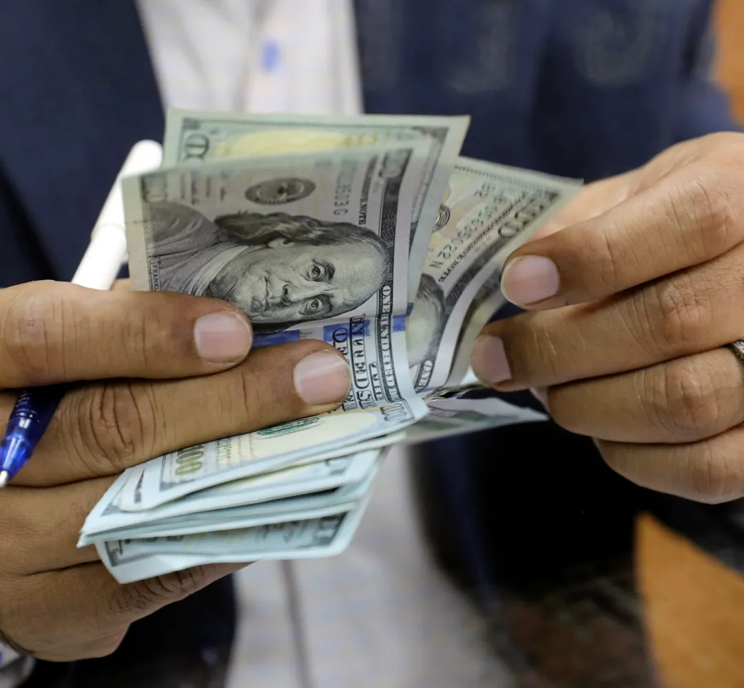 ضبط عملات أجنبية بقيمة 13 مليون جنيه