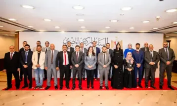 البنك المركزى يستقبل وفدًا من نظيره اليمنى للتعرف على التجربة المصرية الرائدة فى نظم وخدمات الدفع الرقمية