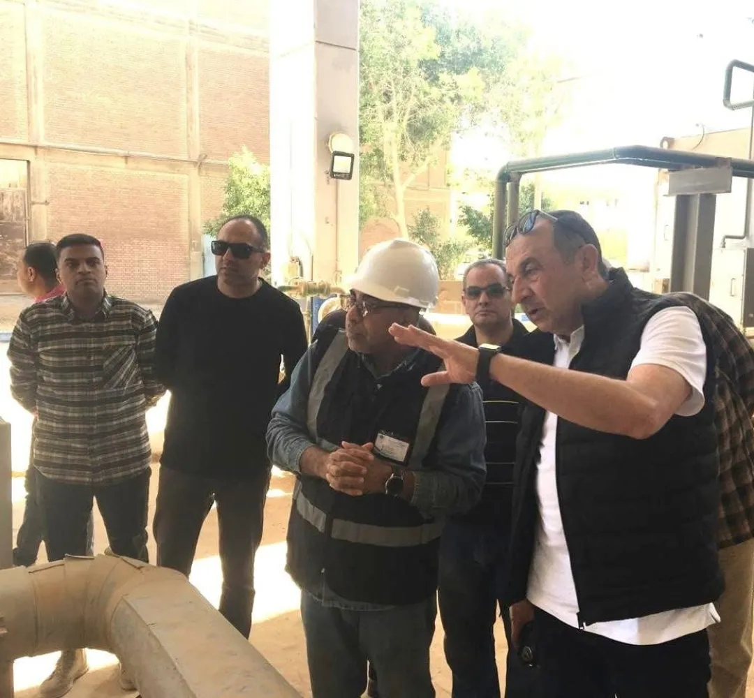 فى زيارة مفاجئة.. ‎وزير قطاع الأعمال يتفقد شركة النصر للأسمدة بالسويس ويلتقى العاملين
