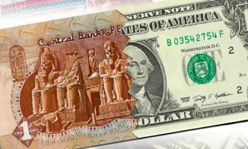 الجنيه يهبط لأدنى مستوى على الإطلاق وسط اضطرابات عالمية