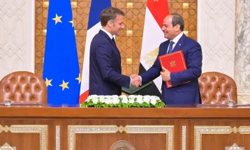 مصر وفرنسا يوقعان اتفاقات واسعة تشمل الطاقة والنقل والمياه.. وباريس تدعم ملف القاهرة لدى صندوق النقد