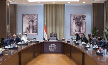 رئيس الوزراء يلتقى وفد الصندوق العربى للإنماء الاقتصادى والاجتماعى