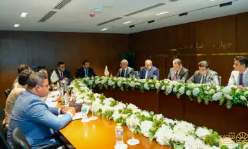 «مستقبل مصر» يبحث مع «الإسكان» الاستفادة من مشروعات تحلية مياه البحر
