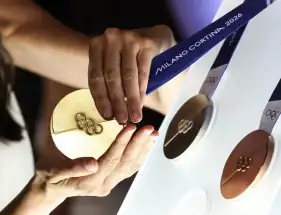 جنون الذهب يلهب الميداليات الأوليمبية فى ميلانو