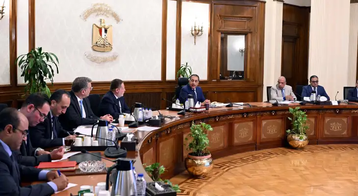 رئيس الوزراء يتابع خطة توفير مخزون مطمئن من المواد البترولية والغاز الطبيعى