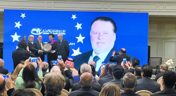 برعاية الرئيس الفرنسى.. «حسن عبدالله» يحصد جائزة «محافظ العام» فى القمة المصرفية بباريس