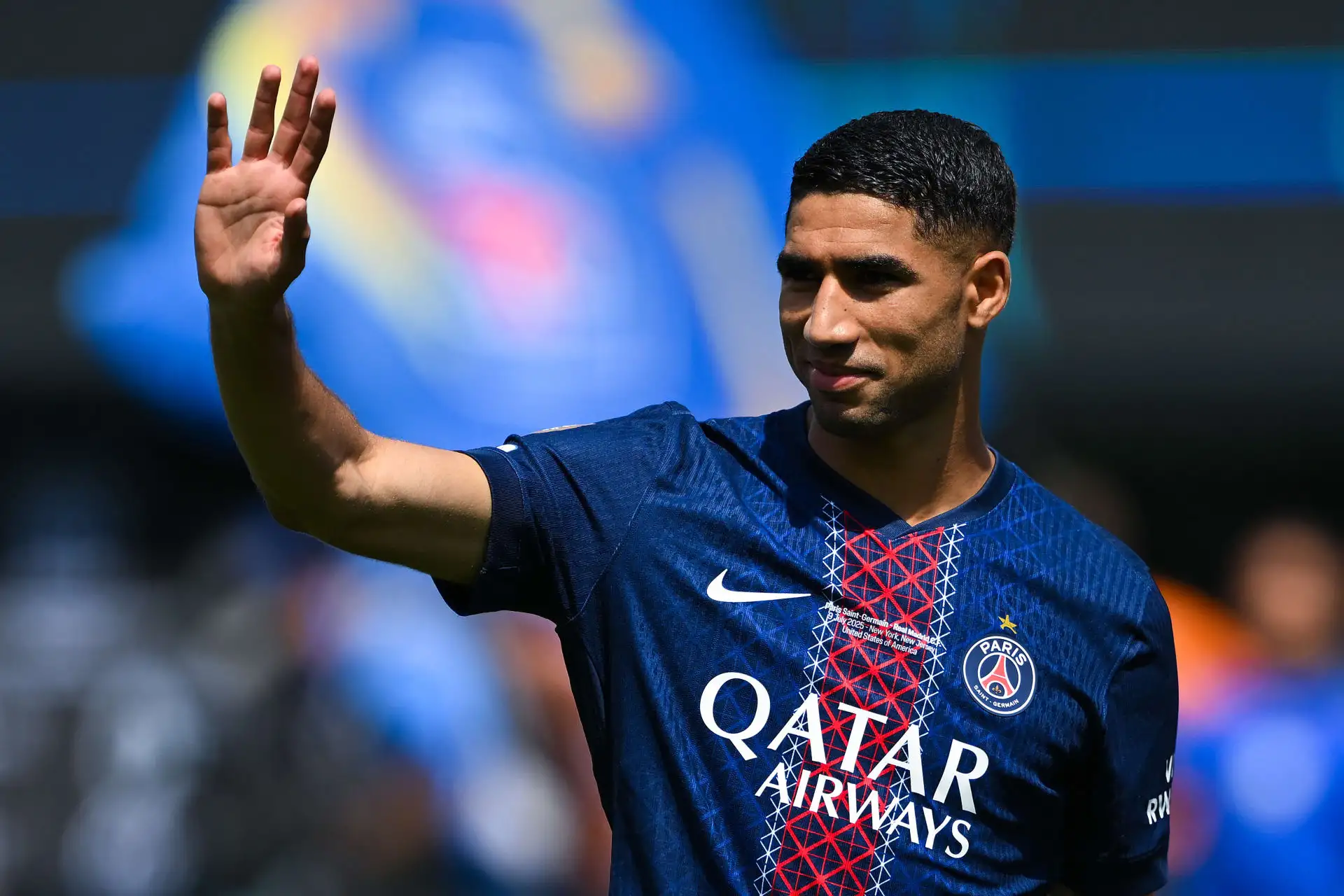 عندما يتحدث المال.. يبدأ الهجوم على محمد صلاح